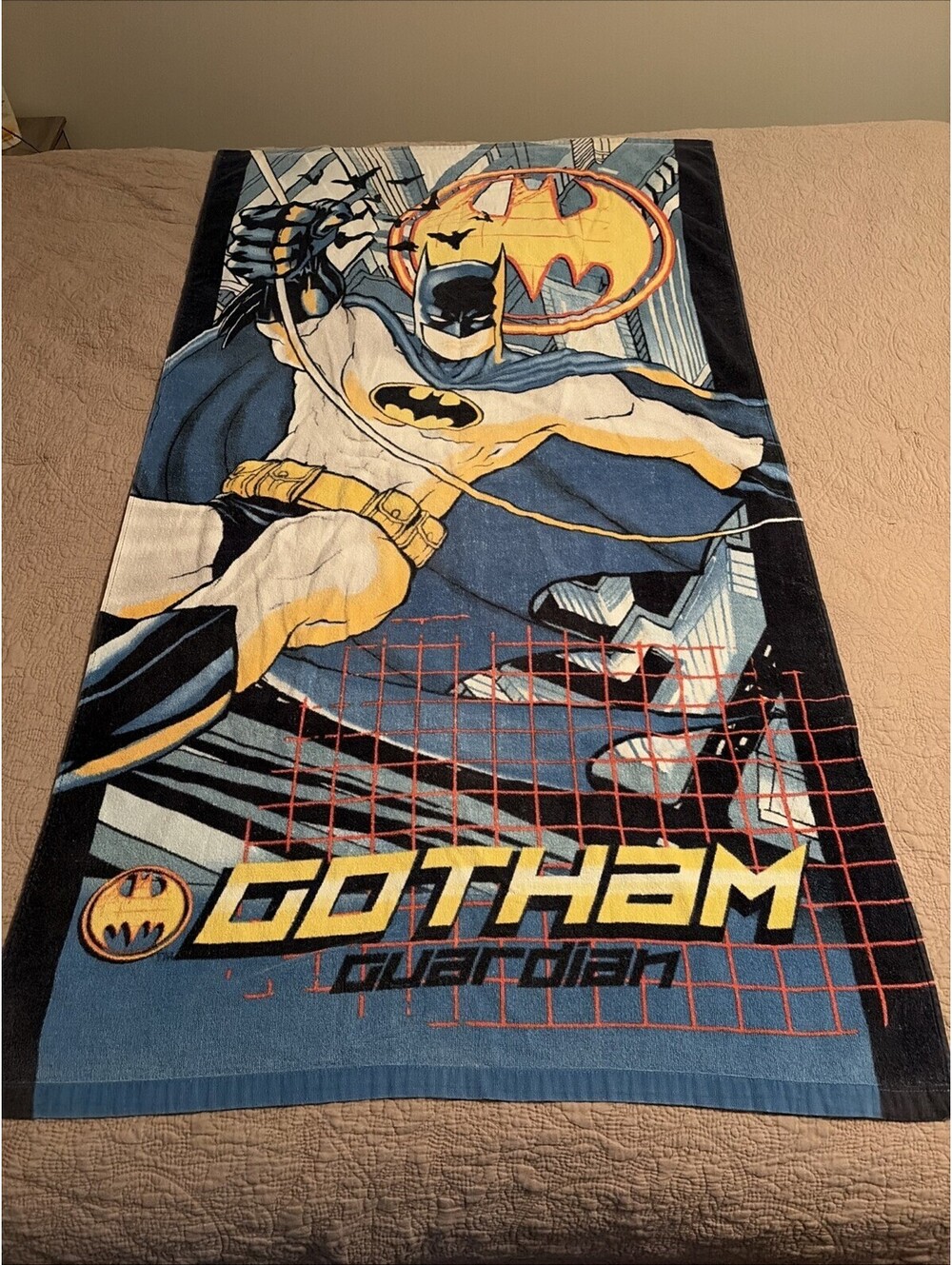 Vintage Batman Beach Towel DC Comics Gotham Guardian City 29x54